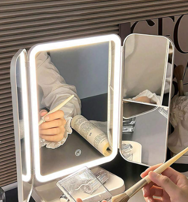 Espejo De Maquillaje Triple Iluminado